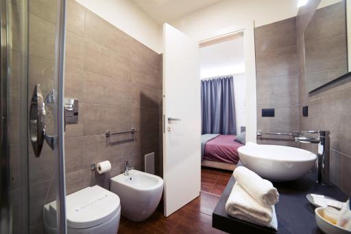 Glam House - Housity