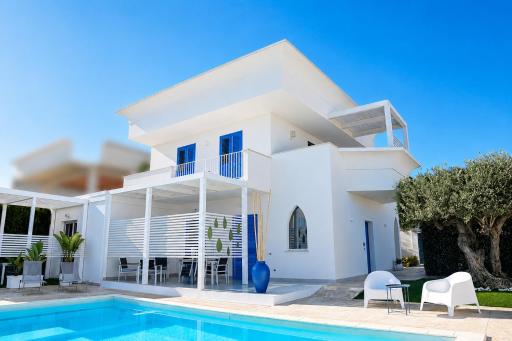 White Wall luxury rooms Scala dei turchi - Housity