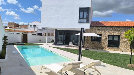 Casa Rural con piscina El Huerto del Olivo, Plasenzuela, Trujillo, Cáceres - Housity
