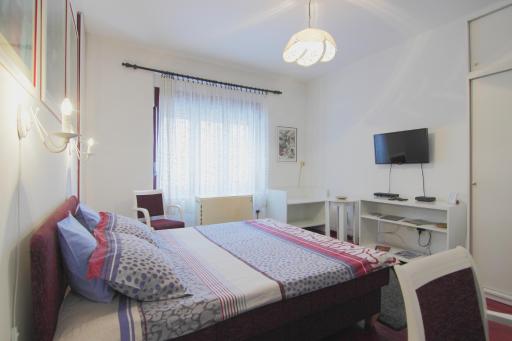 White Apartment - Housity