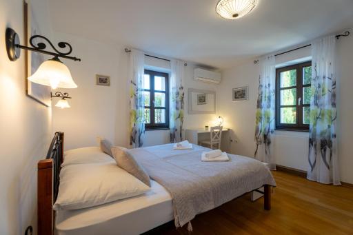 Luxury Stone Villa Zanelli - Housity