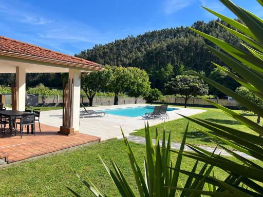 Apartamento en bloque vivienda con piscina y barbacoa a 15 min de la playa - Housity