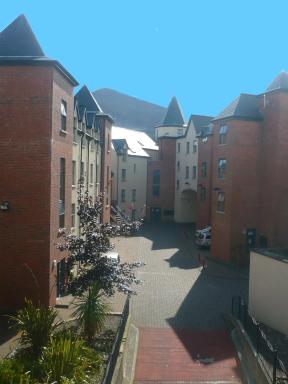 Apt 7A Waterfoot Apartment - Housity