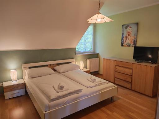 Hotel Kärntnerhof Velden - Zum Schankbaron - Housity