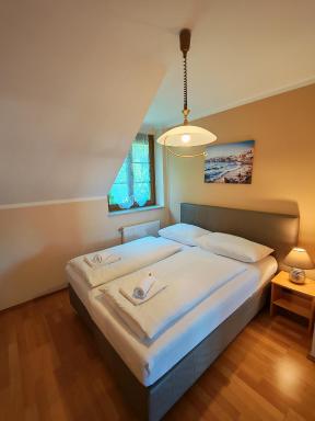 Hotel Kärntnerhof Velden - Zum Schankbaron - Housity