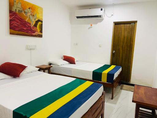 Ratnam Hotel Jaffna - Housity