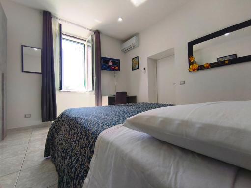 Petit Bijou - Housity