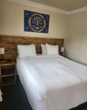 Tradewinds On The Bay - Housity