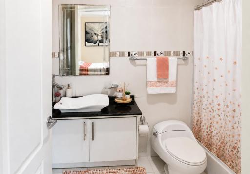 Bella Suit amoblada, sector exclusivo La Carolina. - Housity