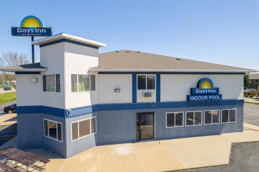Days Inn by Wyndham Sioux City - Housity