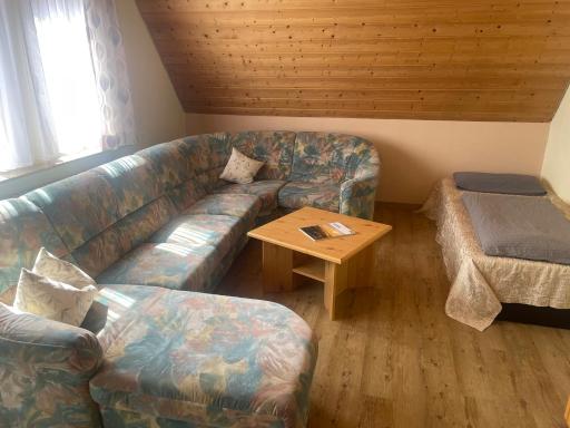 Gasthof und Pension Kreuz - Housity