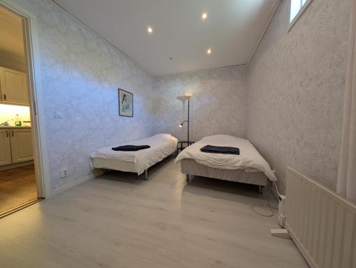 House. 80m2, near Lake, with car charge. - Housity