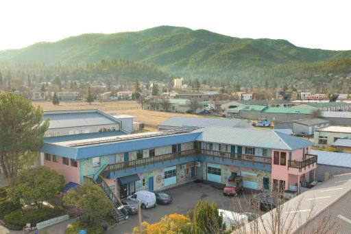 Ashland Commons Hostel - Housity