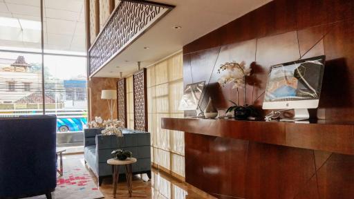 Louis Kienne Hotel Pandanaran - Housity