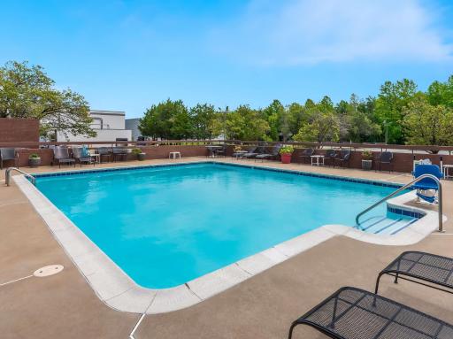 Best Western Potomac Mills - Housity