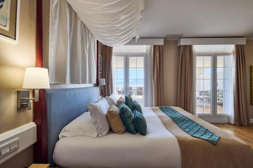 Rock Hotel - Housity