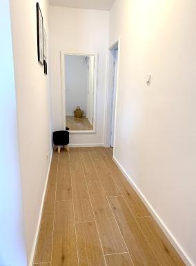 Marjan Hill Apartment - close to center & garage - Housity