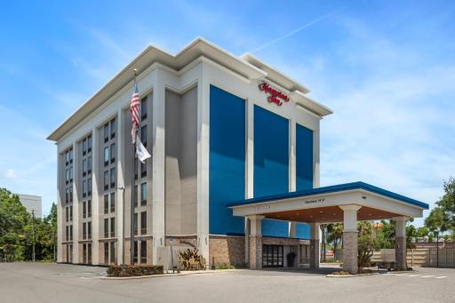 Hampton Inn Tampa International Airport/Westshore - Housity