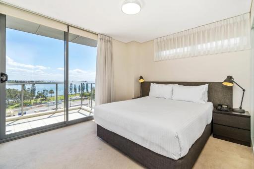 Terminus Apartment Hotel, Ascend Hotel Collection - Housity