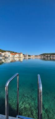 Apartments Valentina Tisno - Housity