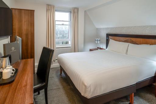Sprowston Manor Hotel, Golf & Country Club - Housity