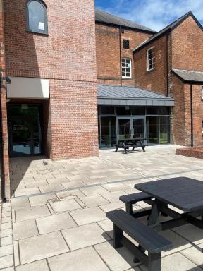 Ashbourne Gateway Lodge - Housity