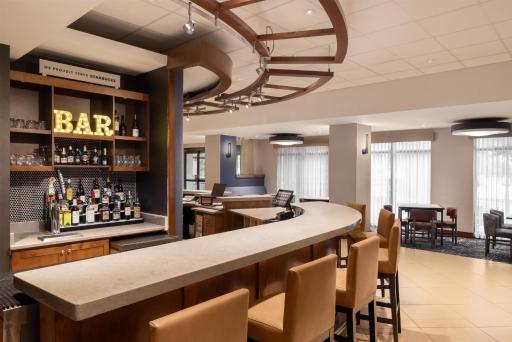 Hyatt Place Charlotte Airport/Lake Pointe - Housity