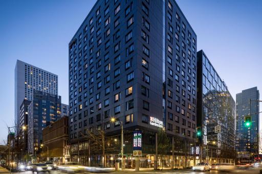 Hilton Garden Inn Seattle Downtown - Housity