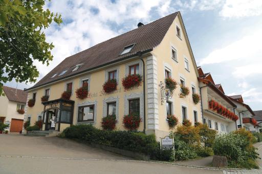 Landhotel Krone Roggenbeuren - Housity