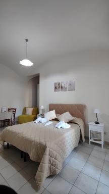 Bed Breakfast And Cappuccino - Housity