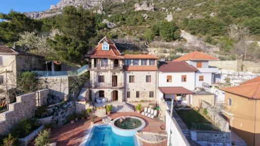 Villa Celaj “The Castle” - Housity