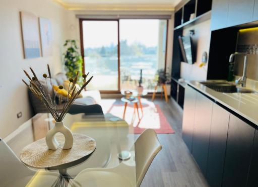 Moderno Departamento Equipado Estacionamiento Privado 2D-2B con Excelente ubicación en Los Ángeles - Housity