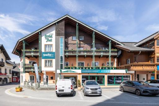 Hotel Post by keyone - Housity