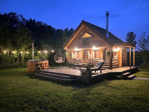 Hobu House - a Cozy, Private Cabin with a Hot Tub by the Forest near Haapsalu - Housity