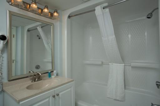 Grande Shores Ocean Resorts Condominiums - Housity