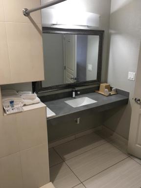 Crystal Inn - Housity