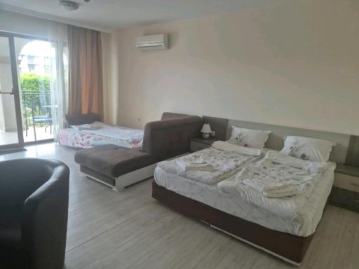 Brilliant Aparthotel - Housity