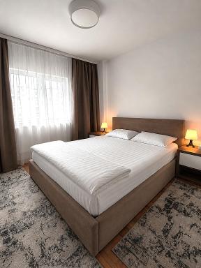 Adrian Home, Central - Housity