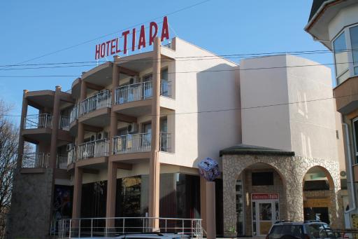 Tiara Hotel - Housity