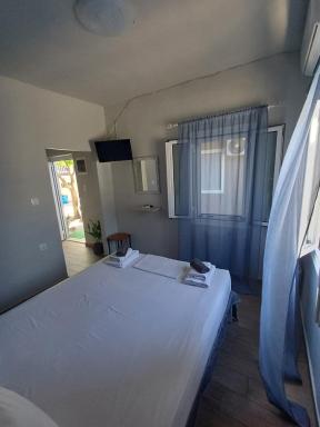 Eirini's Apartment - Housity