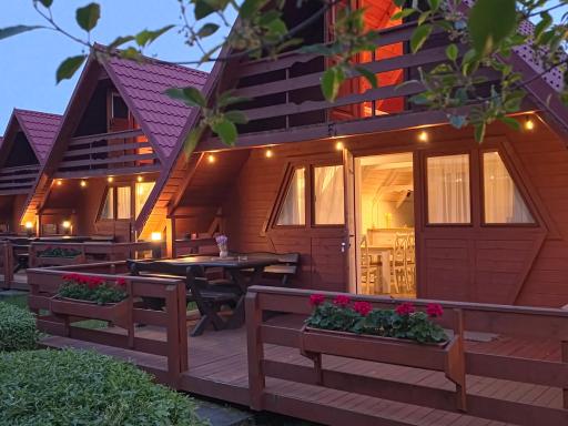 Domki FarAway- dawniej Słoneczko - jacuzzi, sauna, rowery w cenie - Housity