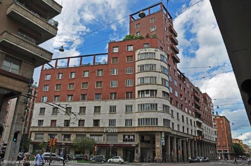 Riva Reno Apartments - Housity
