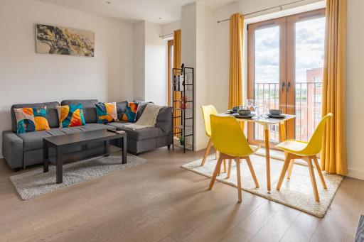 Pearl Bay - One bedroom Luxury Apartment in St Albans - Housity