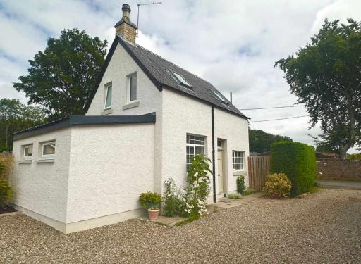 Robins Nest Cottage - Housity