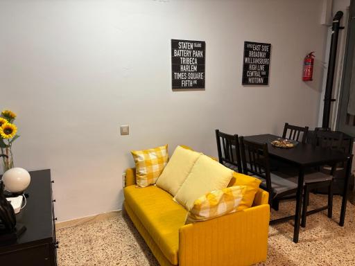 Apartamento entero con terraza en el centro de Rubí - Housity