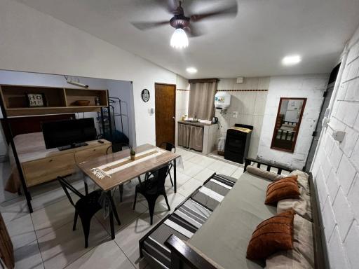 Acogedor familiar y agradable monoambiente. C/est. - Housity