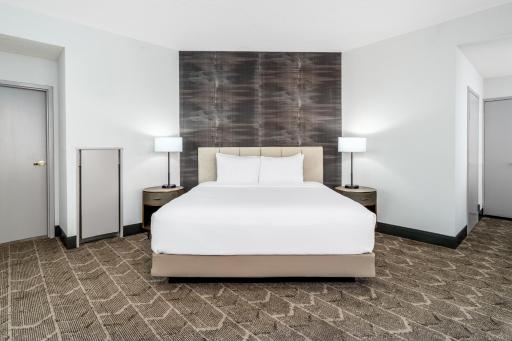 Crowne Plaza Hotel Los Angeles Harbor, an IHG Hotel - Housity