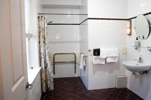 Beach Heritage On Horseshoe Guest House - Housity