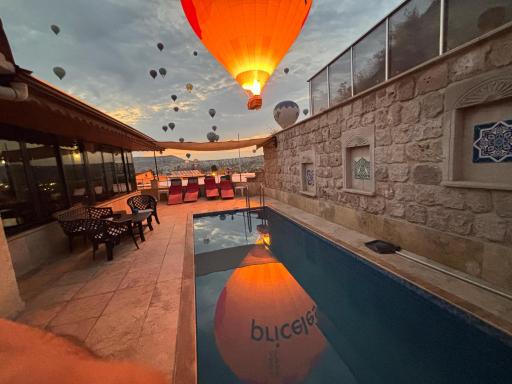 Balloon Cave Hotel - Housity