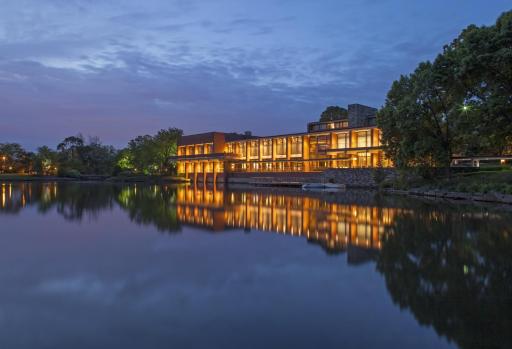 Hyatt Lodge Oak Brook Chicago - Housity